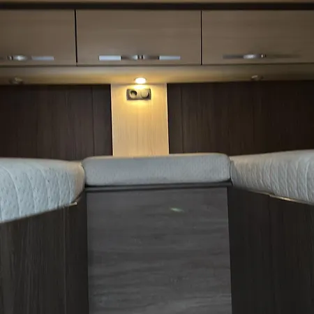 Camper *