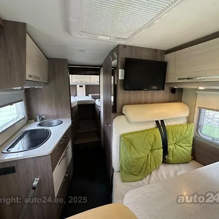 Camper *